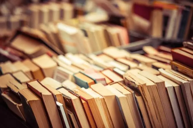 سيرة تقرأ ولا تدفن!