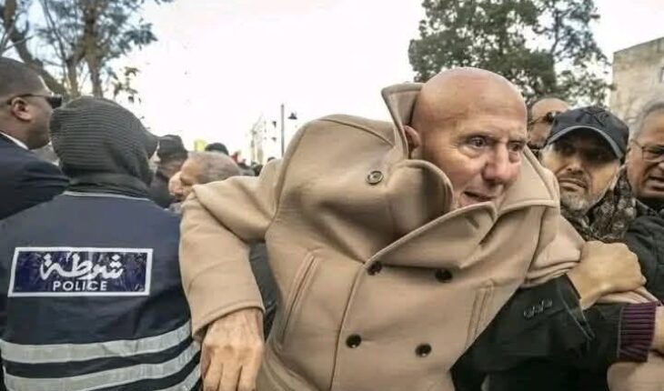 "سي نجيب .. إنّك تُخجل تونس كلّها !"